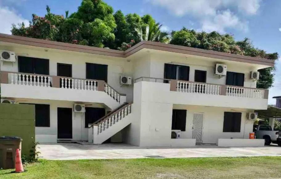 Beautiful Condos Walking Distance To A Private Beach! Tamuning Exterior photo